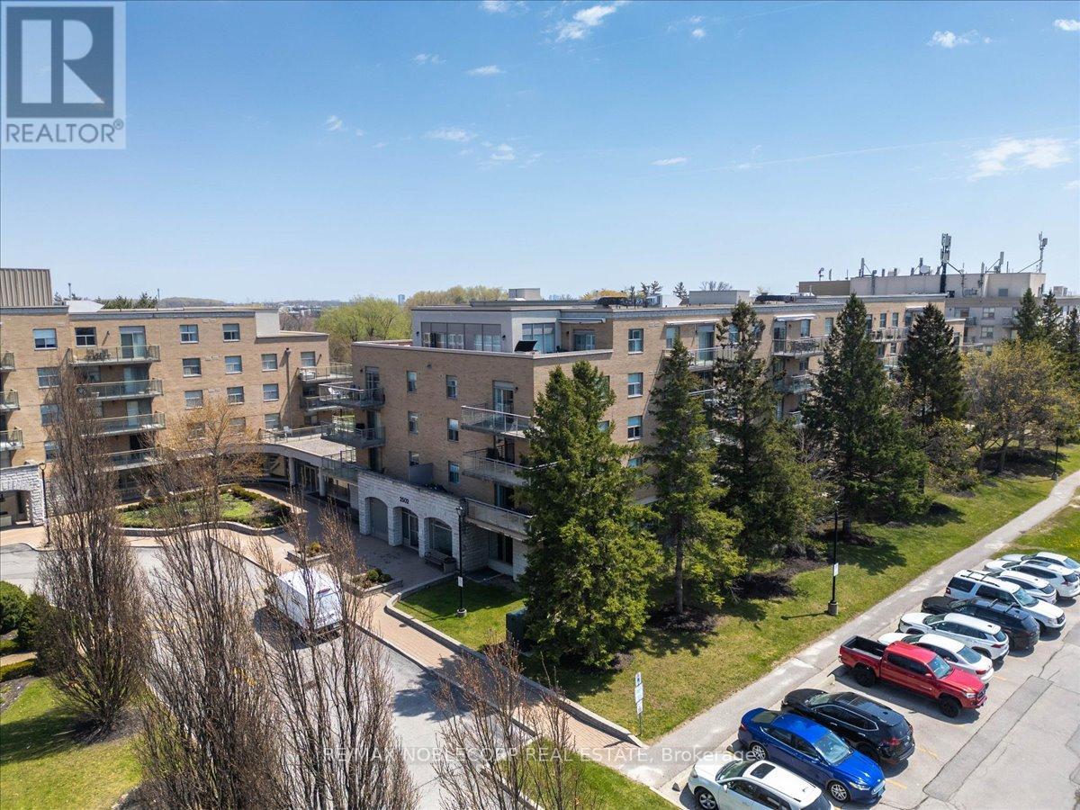 111 - 2502 Rutherford Road, Vaughan (Maple), Ontario  L4K 5N6 - Photo 5 - N13639846