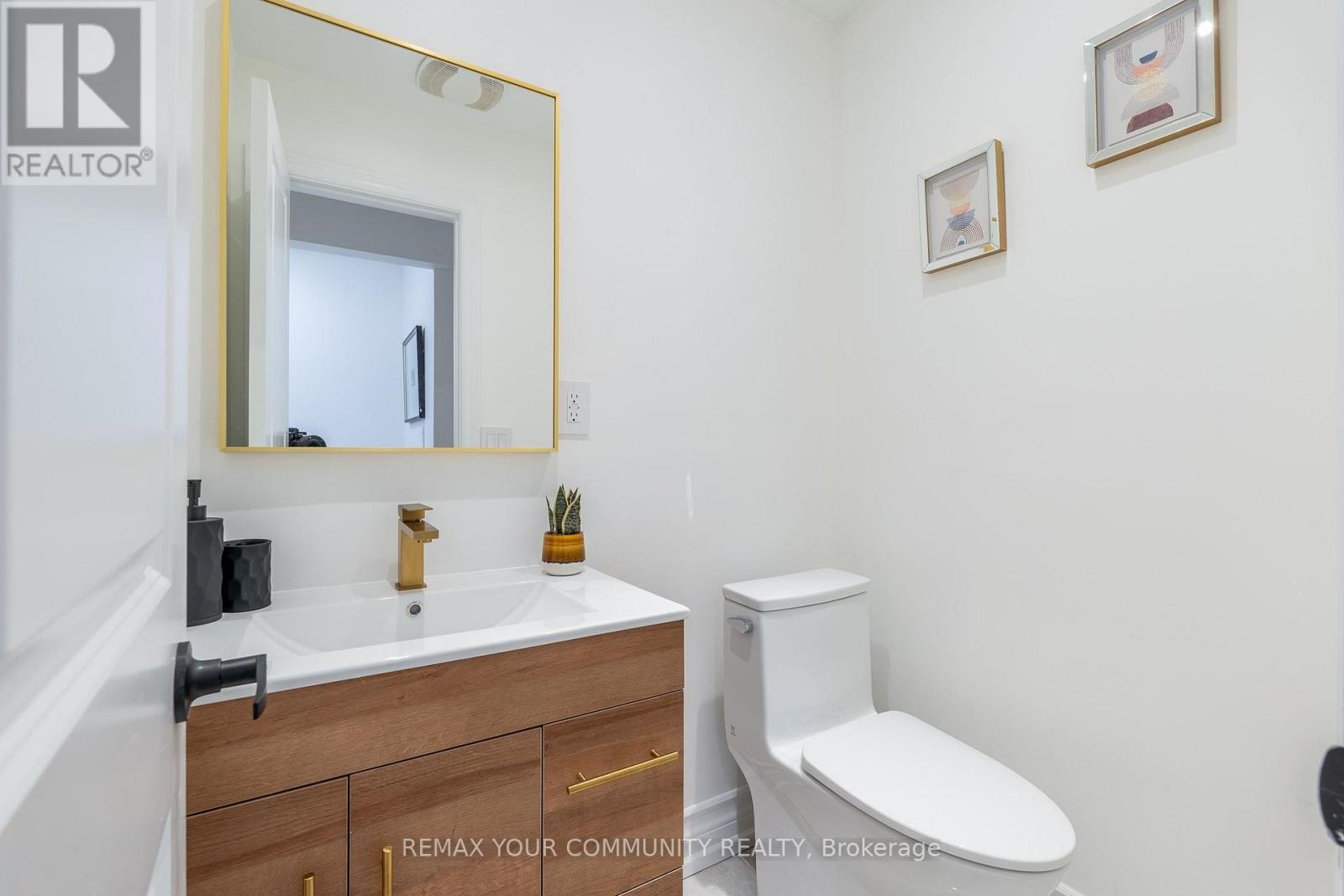27 Houseman Crescent, Richmond Hill (North Richvale), Ontario  L4C 7S3 - Photo 19 - N13639892
