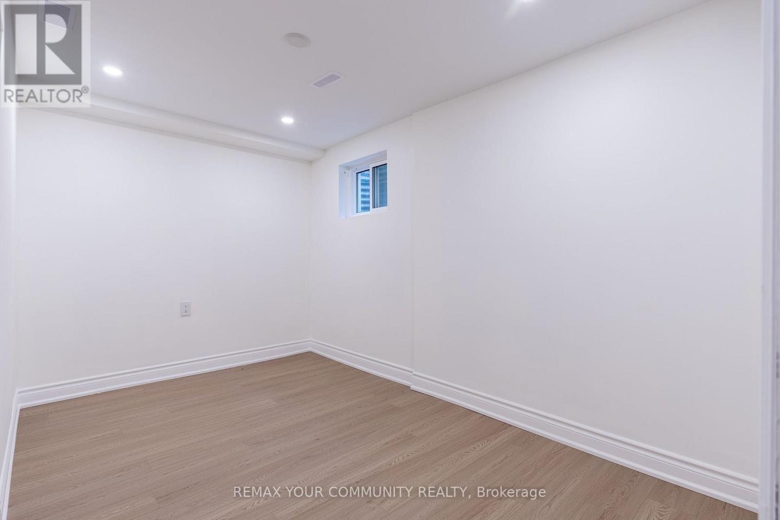 27 Houseman Crescent, Richmond Hill (North Richvale), Ontario  L4C 7S3 - Photo 38 - N13639892