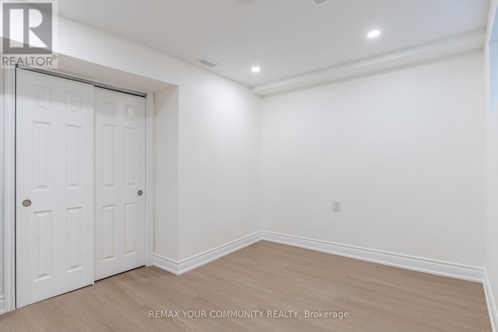 27 Houseman Crescent, Richmond Hill (North Richvale), Ontario  L4C 7S3 - Photo 39 - N13639892