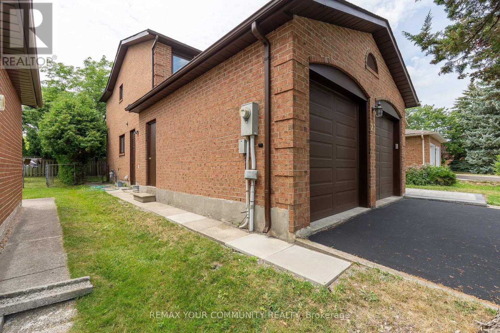 27 Houseman Crescent, Richmond Hill (North Richvale), Ontario  L4C 7S3 - Photo 45 - N13639892