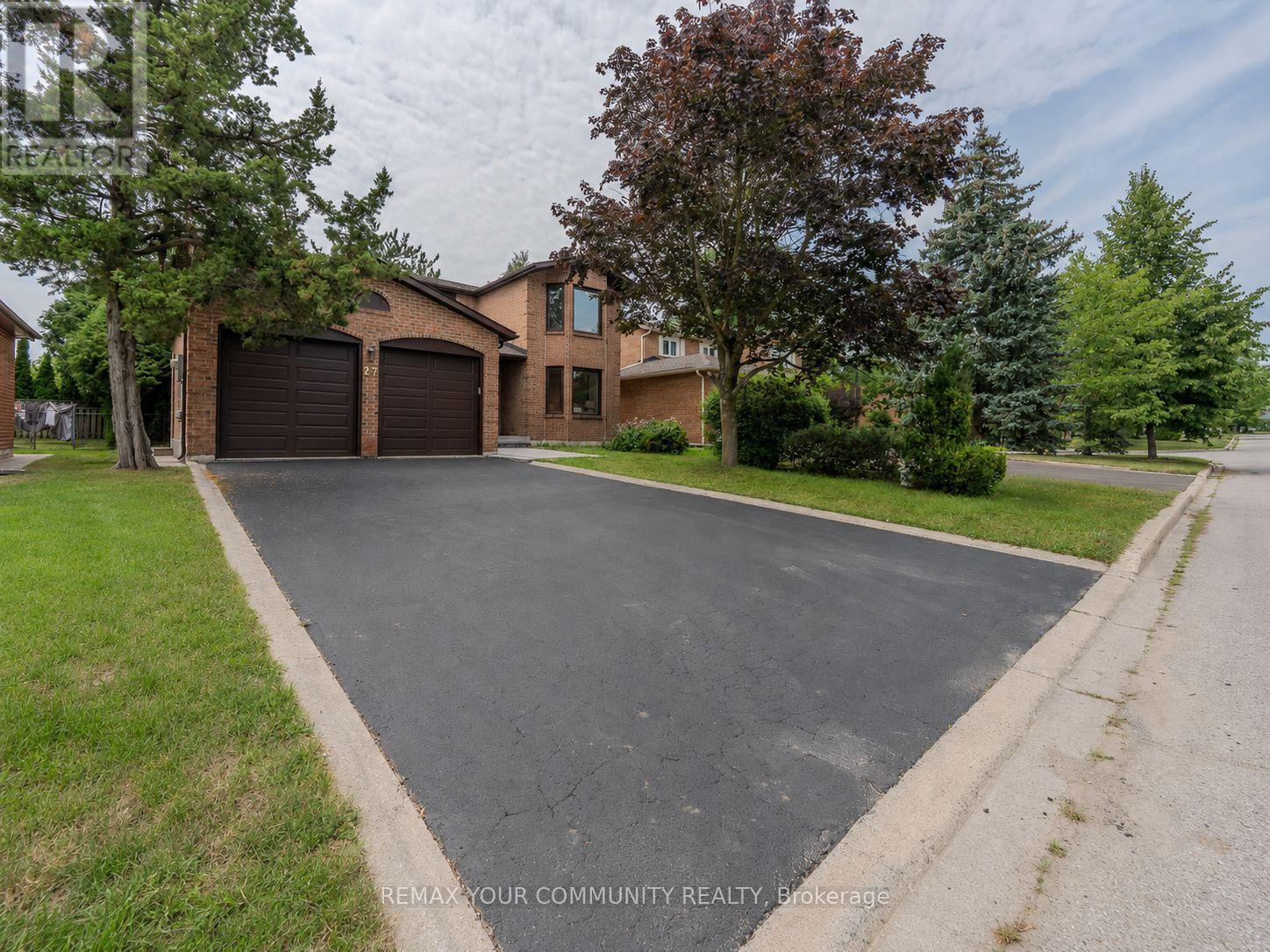 27 Houseman Crescent, Richmond Hill (North Richvale), Ontario  L4C 7S3 - Photo 46 - N13639892