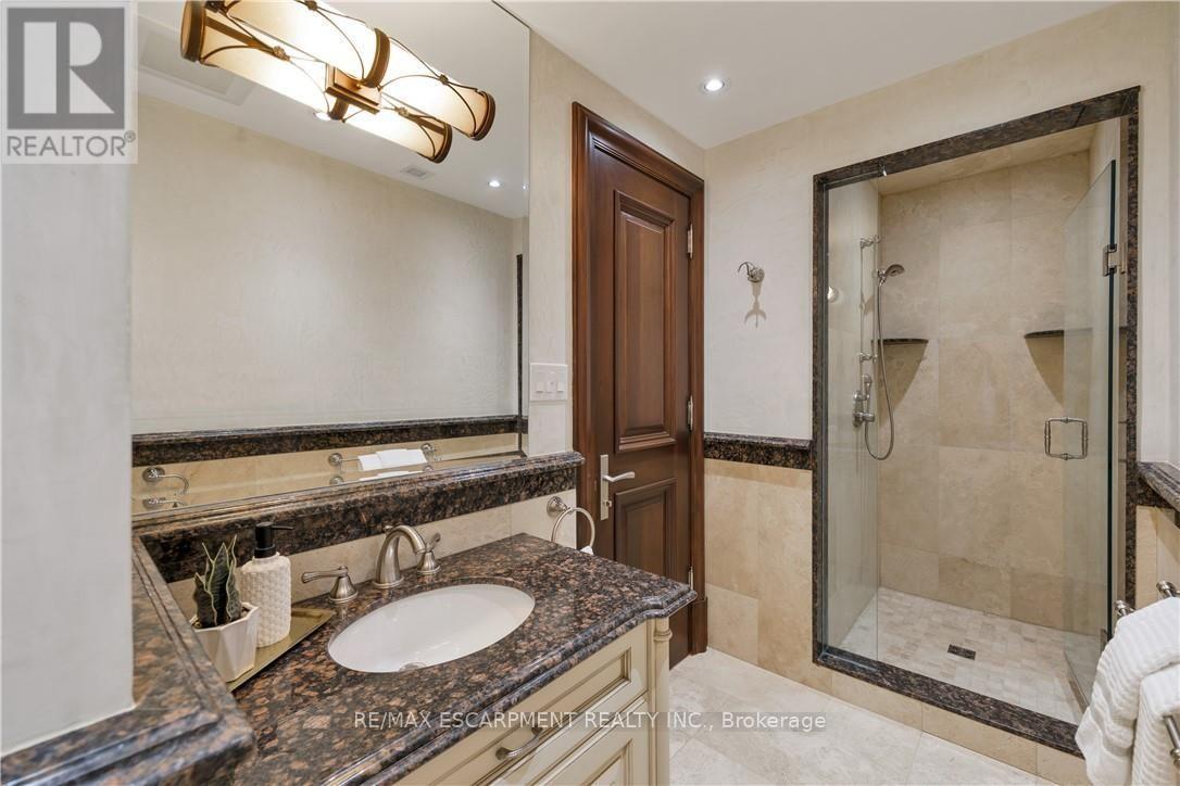 144 Lake Drive E, Georgina, Ontario  L4P 3E9 - Photo 32 - N13639904