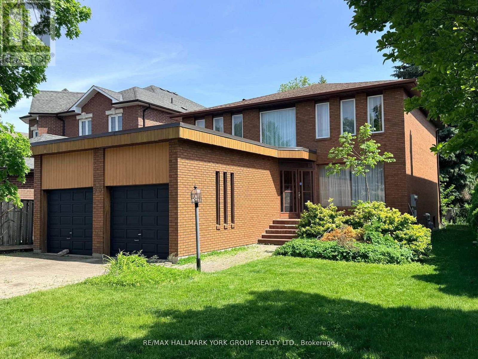 75 Spruce Avenue, Richmond Hill (South Richvale), Ontario  L4C 6V9 - Photo 2 - N13640034