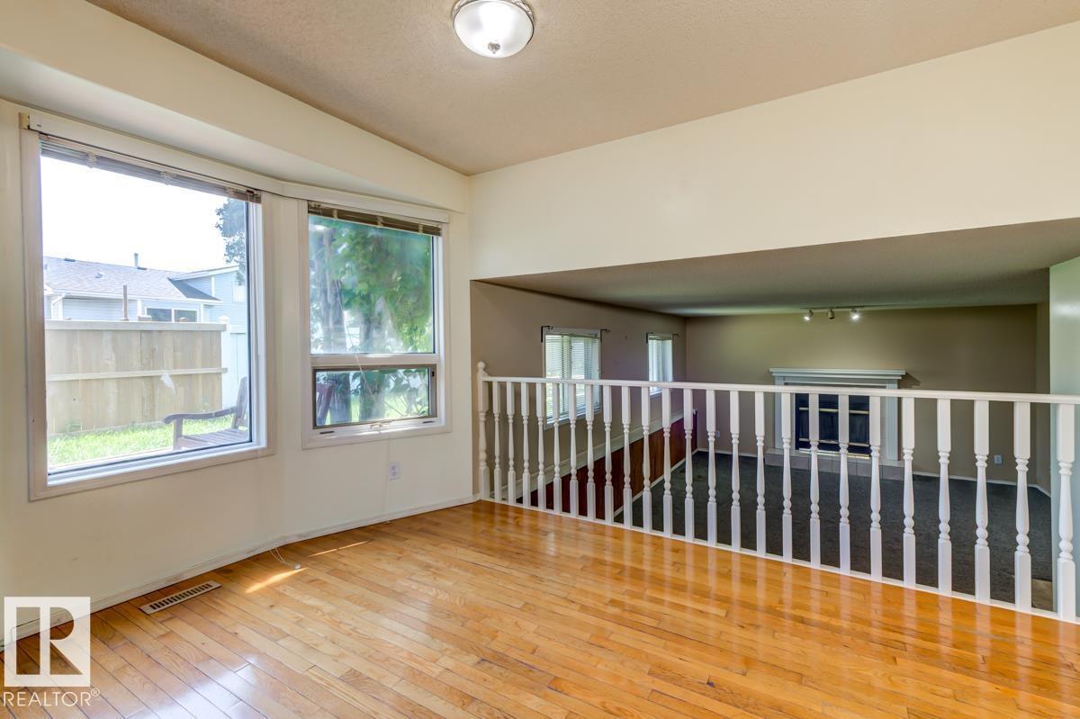 3908 28 Av Nw, Edmonton, Alberta  T6L 6E4 - Photo 19 - E4502170