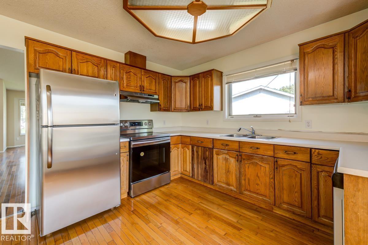 3908 28 Av Nw, Edmonton, Alberta  T6L 6E4 - Photo 21 - E4502170
