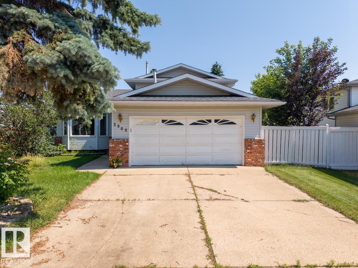 3908 28 Av Nw, Edmonton, Alberta  T6L 6E4 - Photo 2 - E4502170