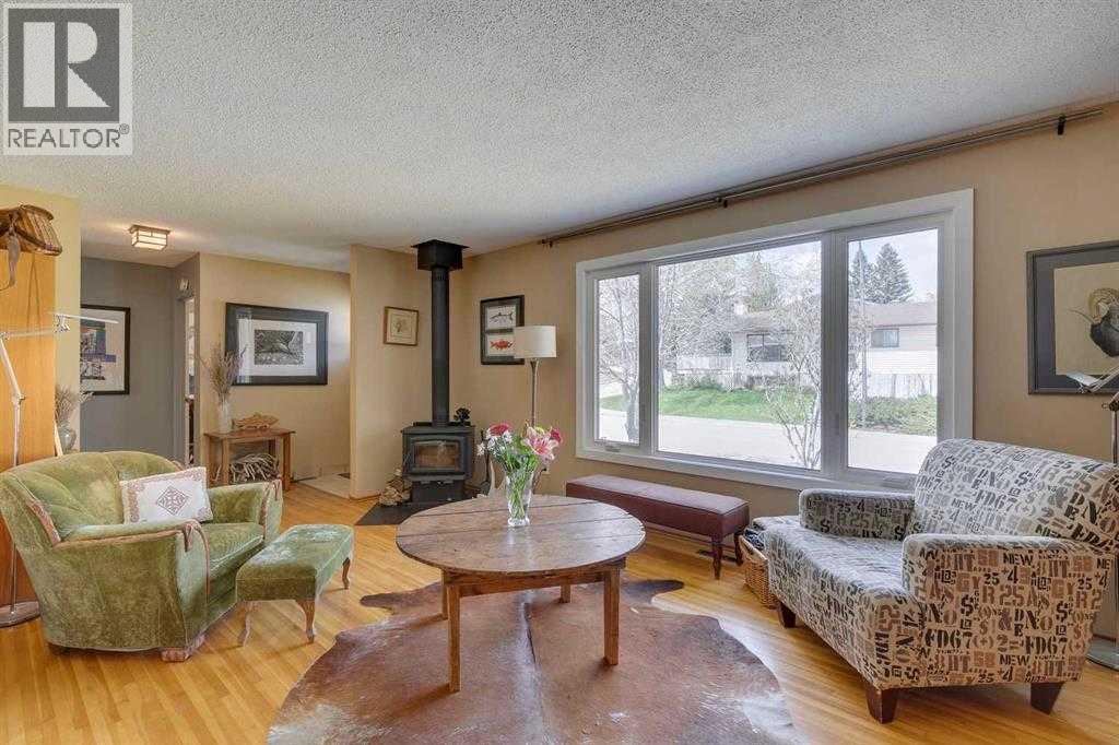 6140 Dalmarnock Crescent NW, Calgary, Alberta  T3A 1H2 - Photo 7 - A2320957