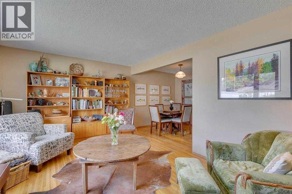 6140 Dalmarnock Crescent NW, Calgary, Alberta  T3A 1H2 - Photo 6 - A2320957