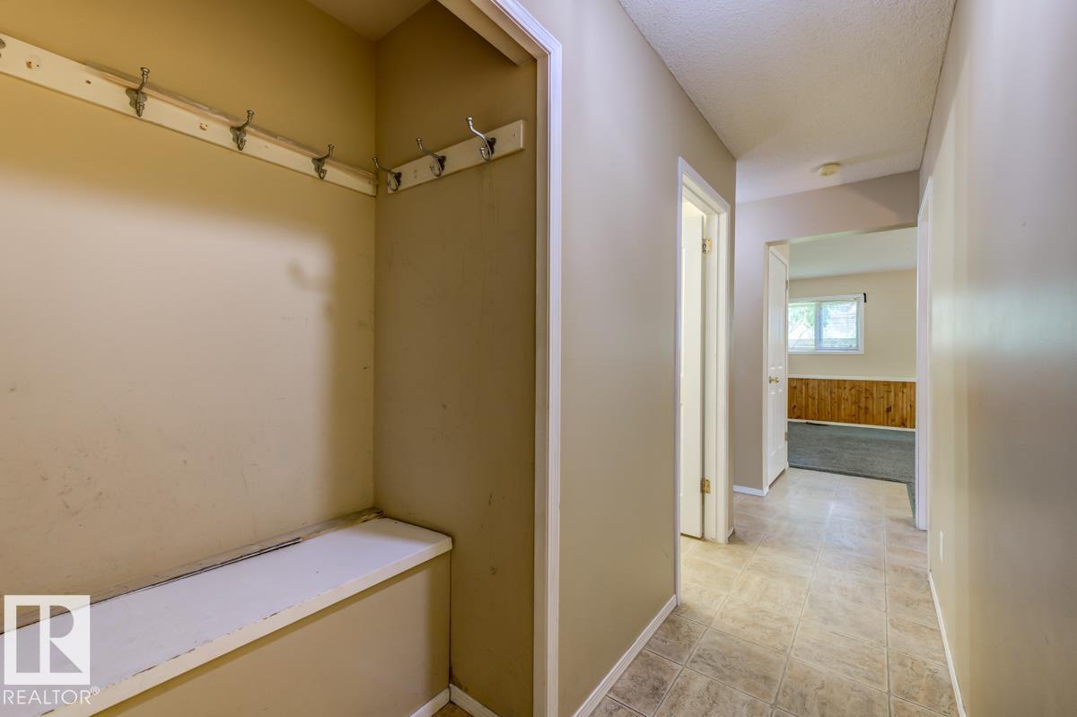 3908 28 Av Nw, Edmonton, Alberta  T6L 6E4 - Photo 41 - E4502170