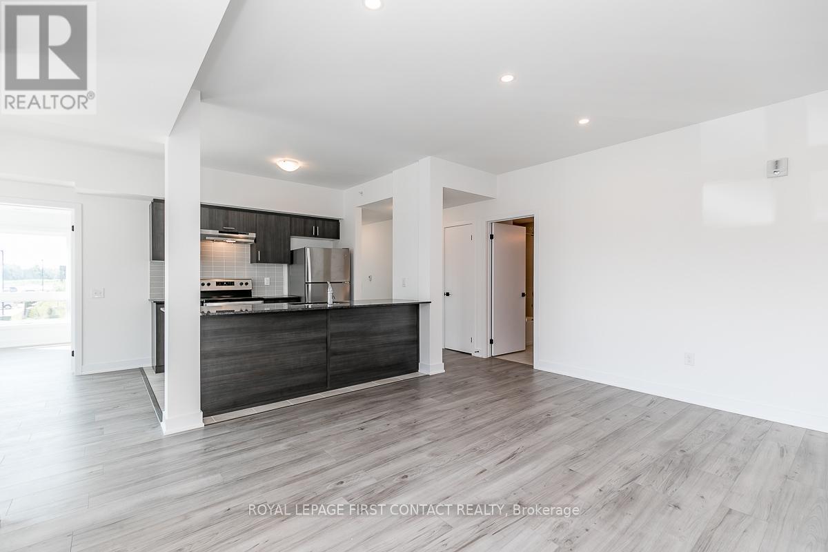 101 - 8 Culinary Lane, Barrie, Ontario  L9J 0J9 - Photo 6 - S13639828