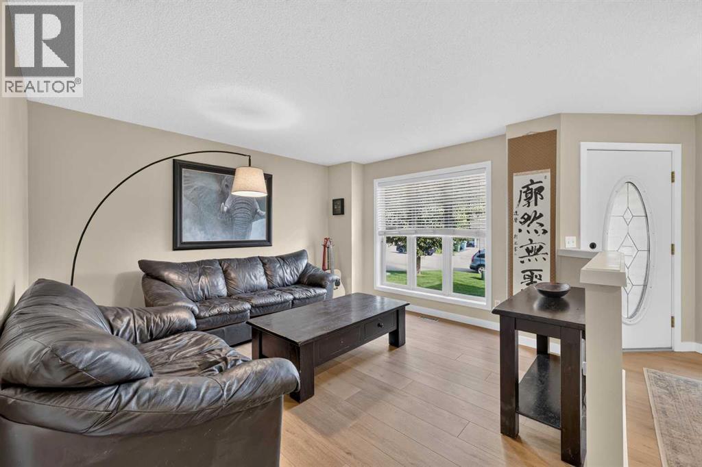 67 Hidden Ranch Terrace Nw, Calgary, Alberta  T3A 5A4 - Photo 6 - A2321925