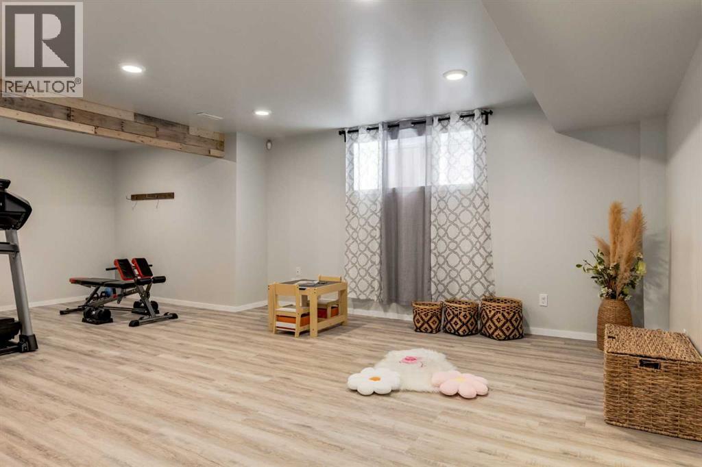 16a Tusslewood Drive NW, Calgary, Alberta  T3L 0B1 - Photo 32 - A2326221