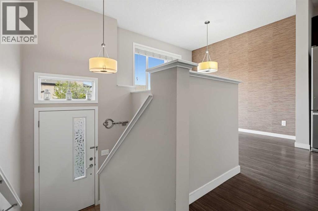 656 Copperpond Boulevard SE, Calgary, Alberta  T2Z 5B9 - Photo 7 - A2331848