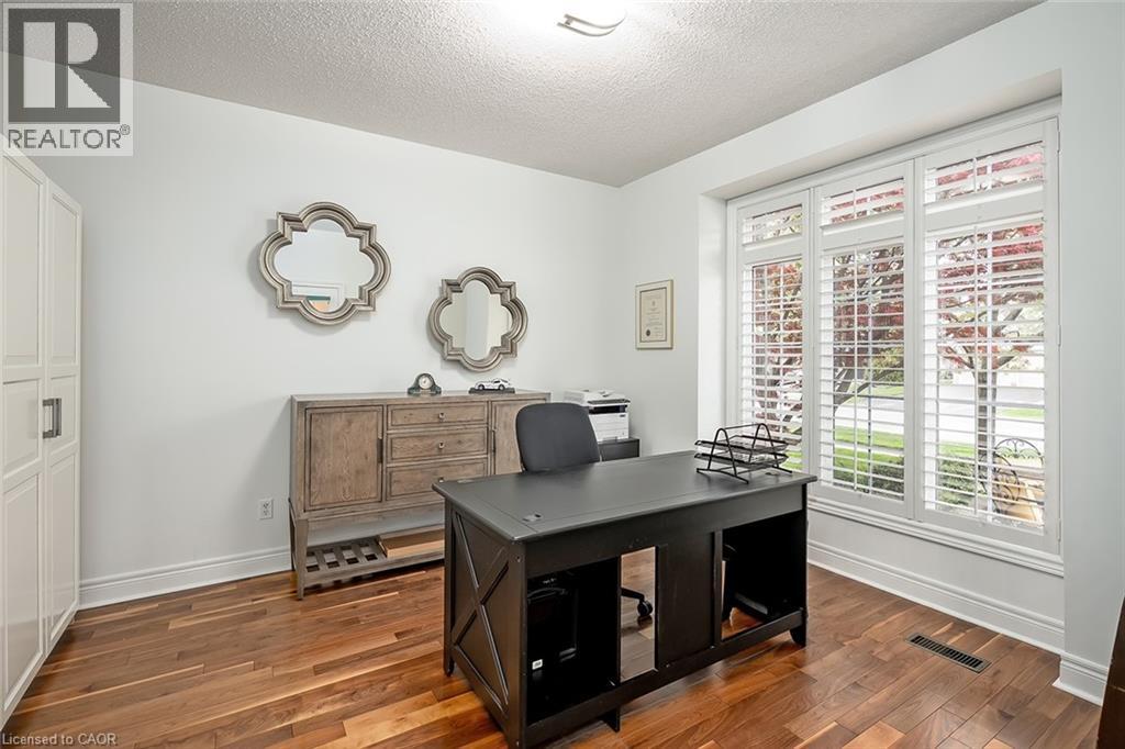 4285 Couples Crescent, Burlington, Ontario  L7M 4Y8 - Photo 6 - 40847429