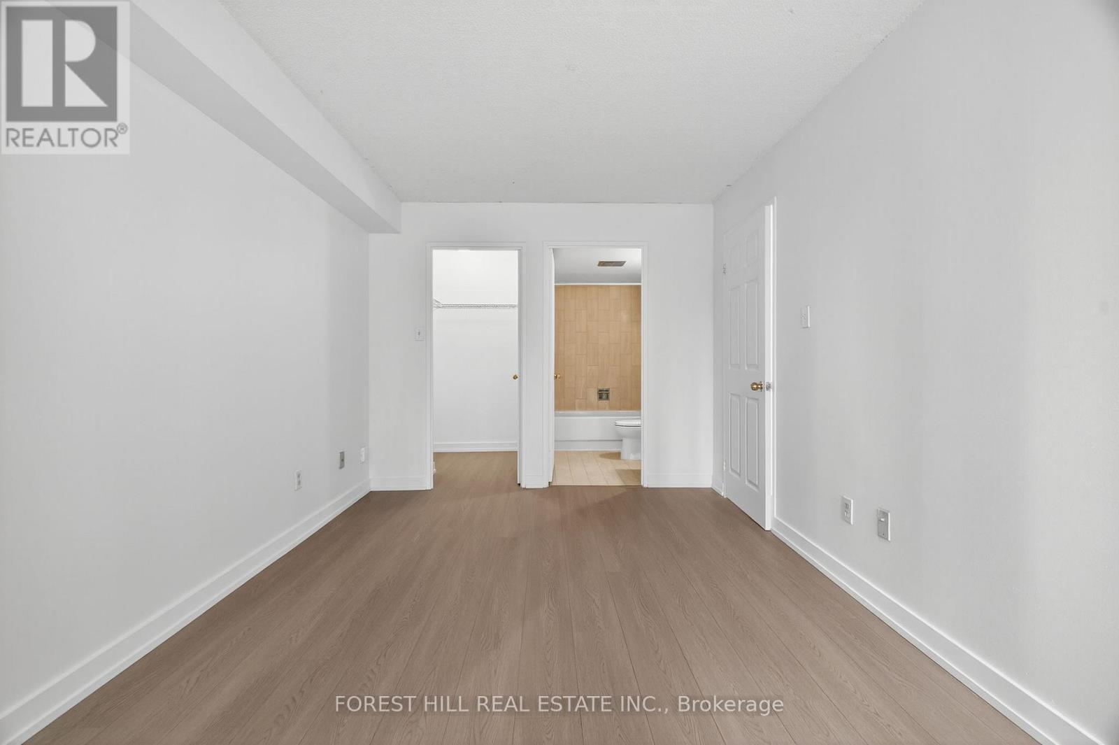210 - 285 Enfield Place, Mississauga, Ontario  L5B 3Y6 - Photo 12 - W13624572