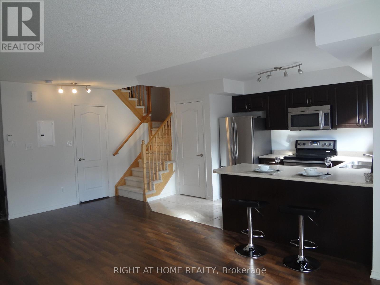 10 - 47 Hays Boulevard, Oakville, Ontario  L6H 0J1 - Photo 5 - W13639734