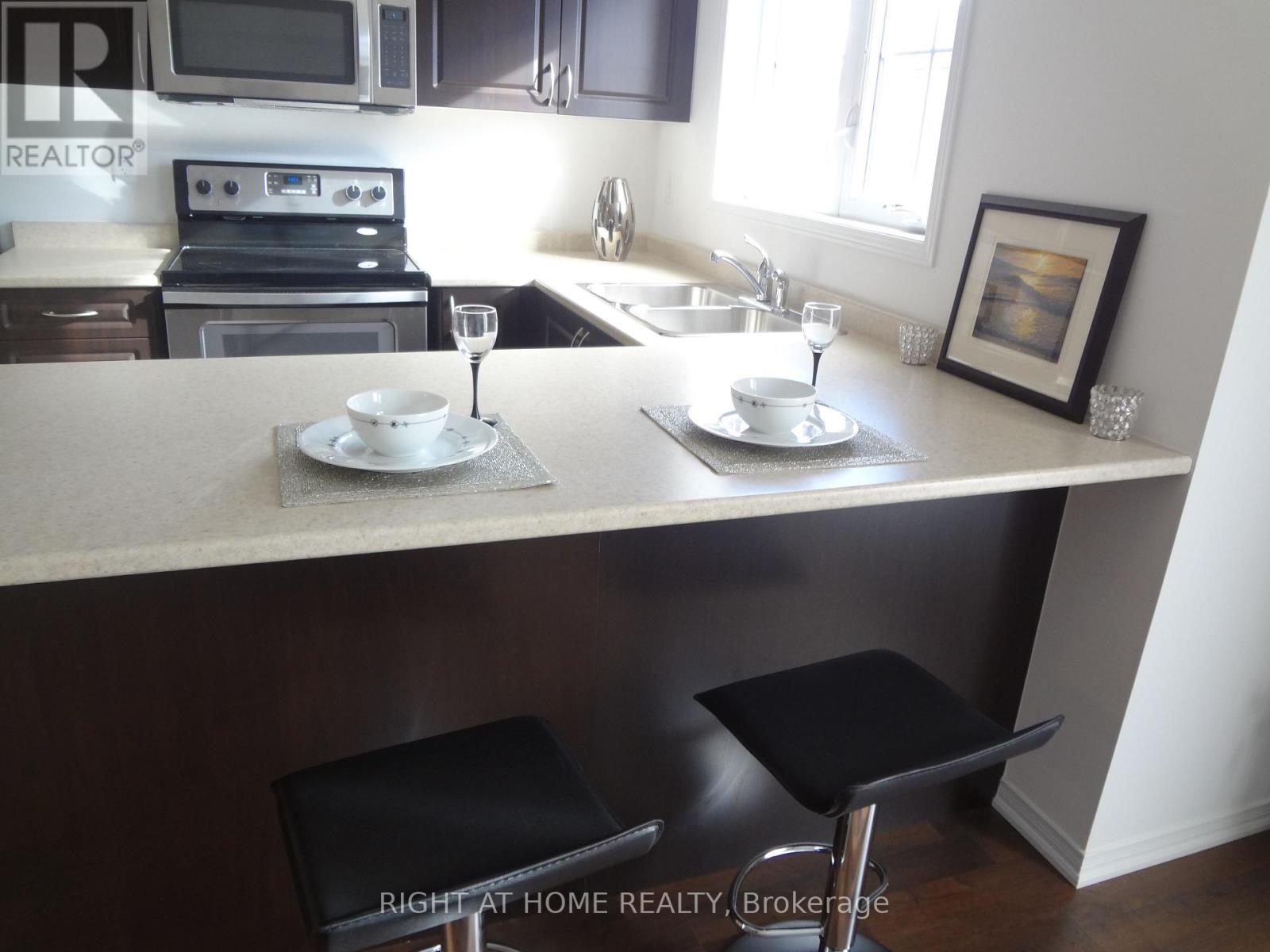 10 - 47 Hays Boulevard, Oakville, Ontario  L6H 0J1 - Photo 8 - W13639734