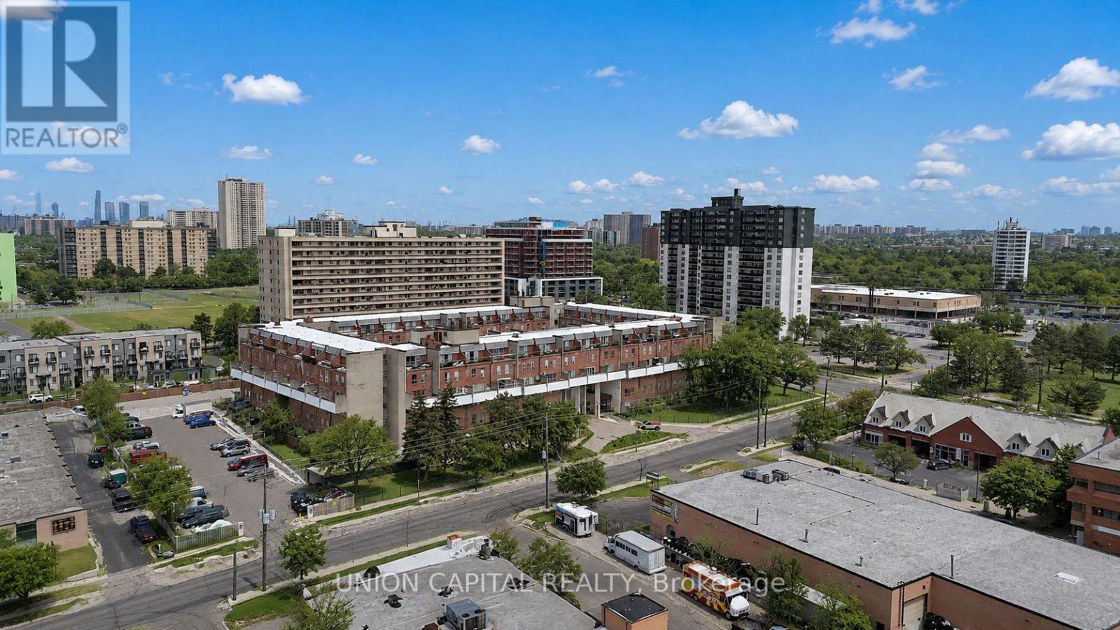 126 - 10 Eddystone Avenue, Toronto, Ontario  M3N 2T2 - Photo 2 - W13639744