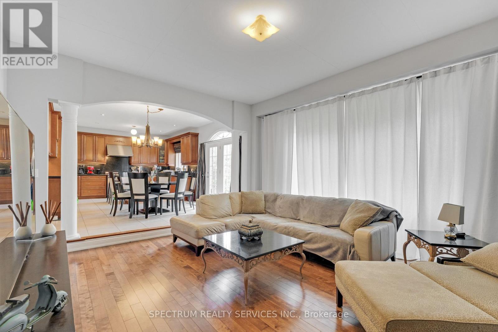 24 Aristocrat Road, Brampton, Ontario  L6P 1X7 - Photo 10 - W13639912