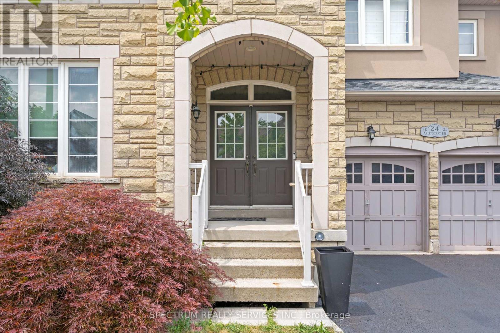 24 Aristocrat Road, Brampton, Ontario  L6P 1X7 - Photo 3 - W13639912