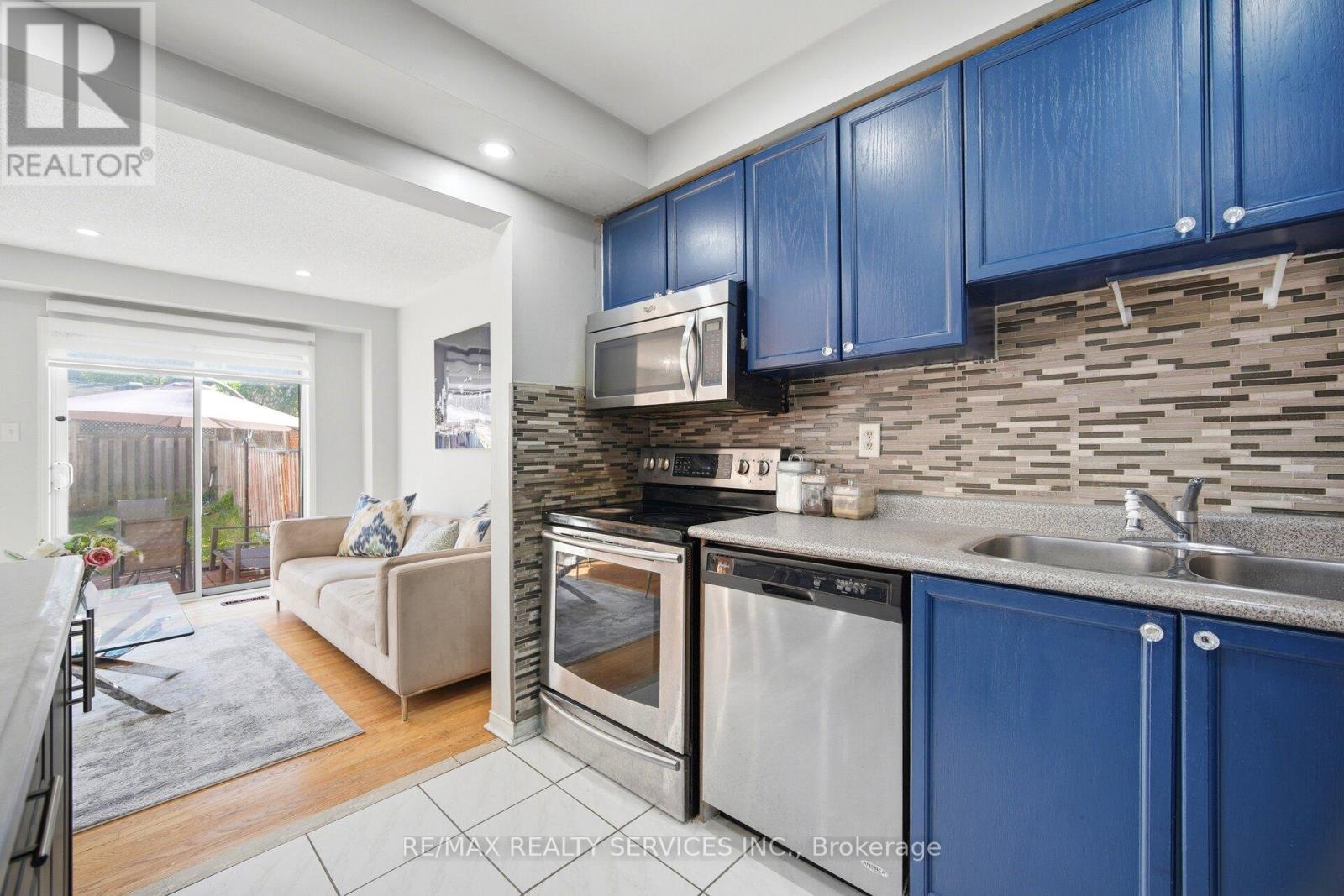 29 Lonestar Crescent, Brampton, Ontario  L7A 2H9 - Photo 18 - W13639946