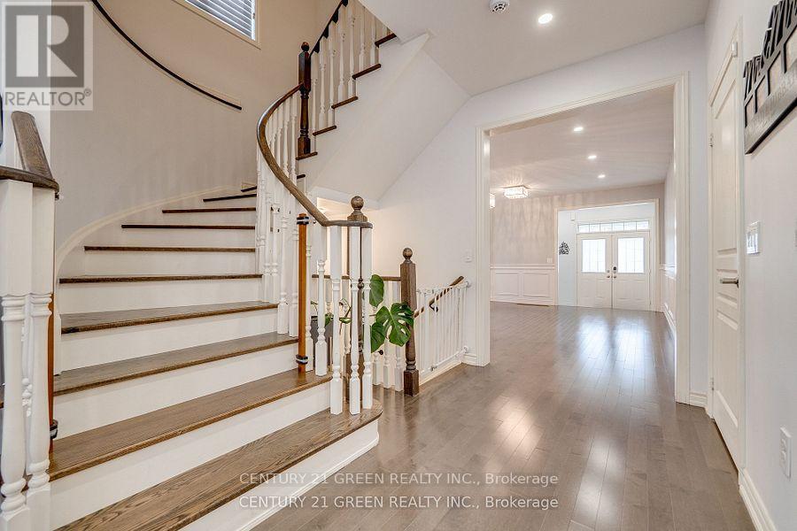 86 Colville Place, Milton, Ontario  L9E 1G8 - Photo 7 - W13640018