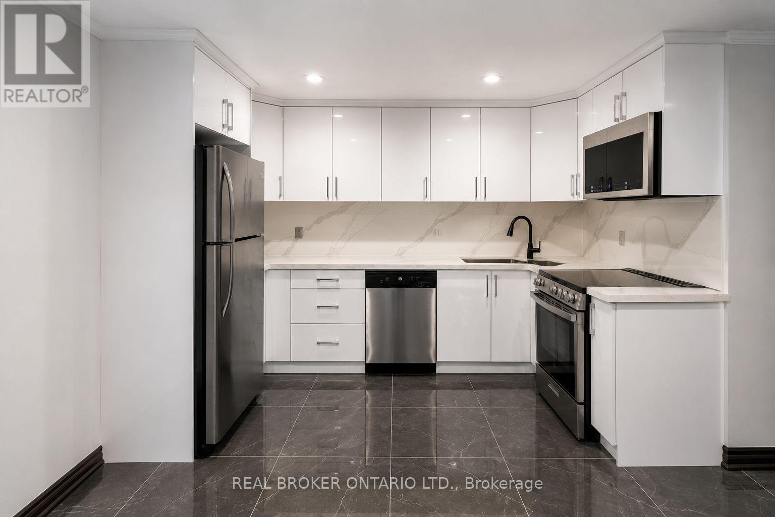 21 Kendleton Drive, Toronto, Ontario  M9V 1T9 - Photo 16 - W13640028