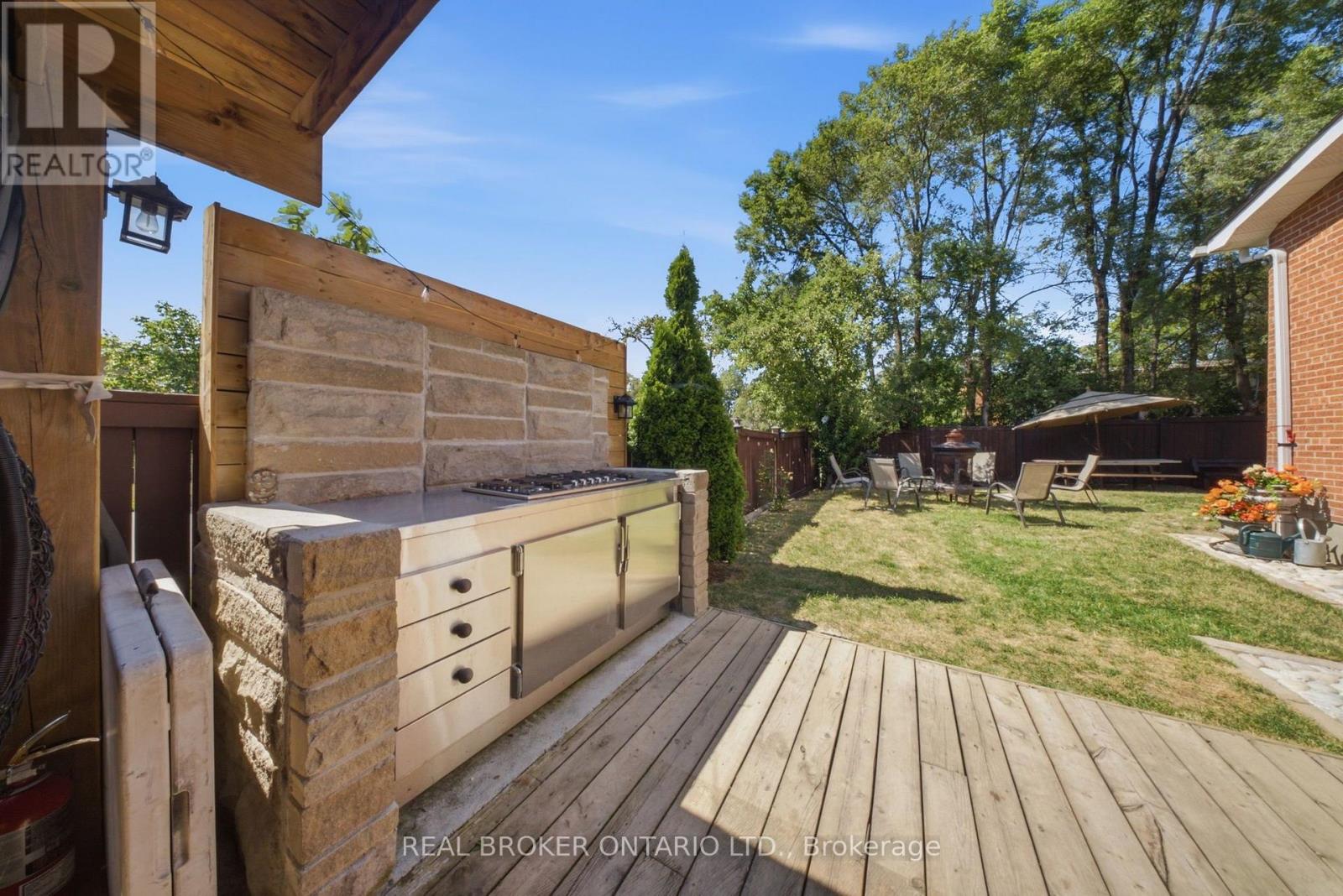 21 Kendleton Drive, Toronto, Ontario  M9V 1T9 - Photo 19 - W13640028