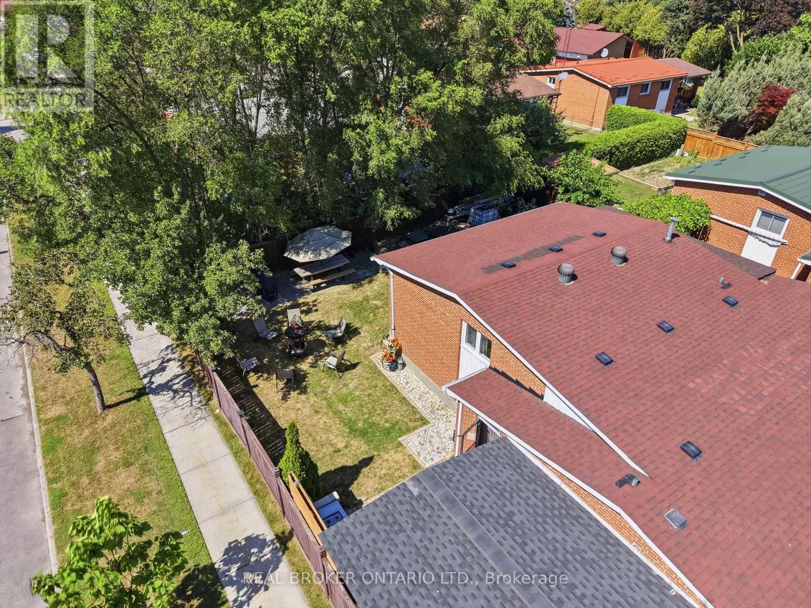 21 Kendleton Drive, Toronto, Ontario  M9V 1T9 - Photo 24 - W13640028