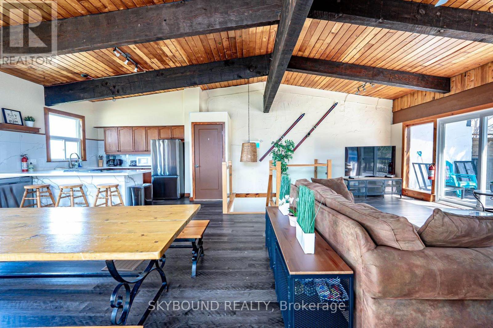 157 Tyrolean Lane, Blue Mountains, Ontario  L9Y 0N3 - Photo 21 - X13639774