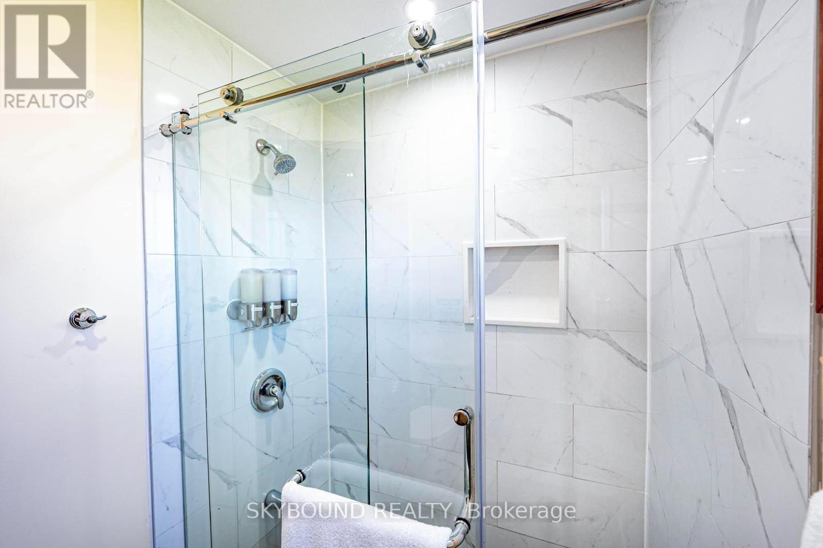 157 Tyrolean Lane, Blue Mountains, Ontario  L9Y 0N3 - Photo 34 - X13639774