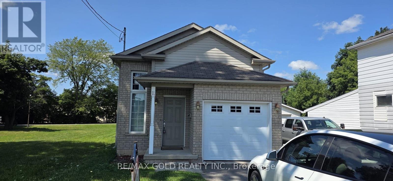 11 Rose Avenue, Welland, Ontario  L3C 2X1 - Photo 11 - X13639842