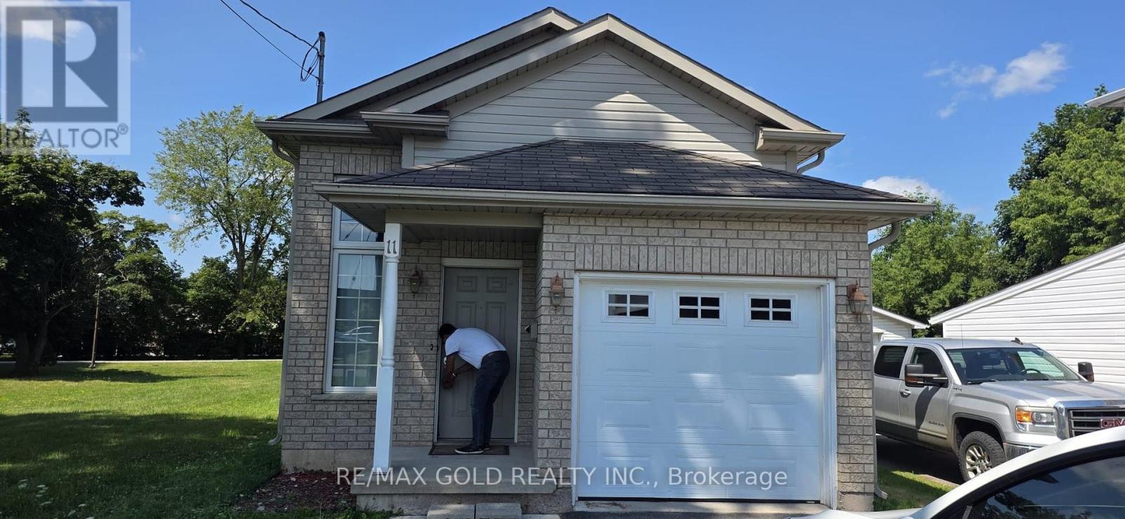 11 Rose Avenue, Welland, Ontario  L3C 2X1 - Photo 12 - X13639842