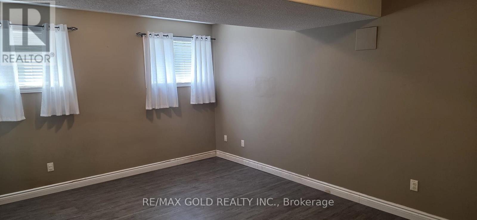 11 Rose Avenue, Welland, Ontario  L3C 2X1 - Photo 6 - X13639842
