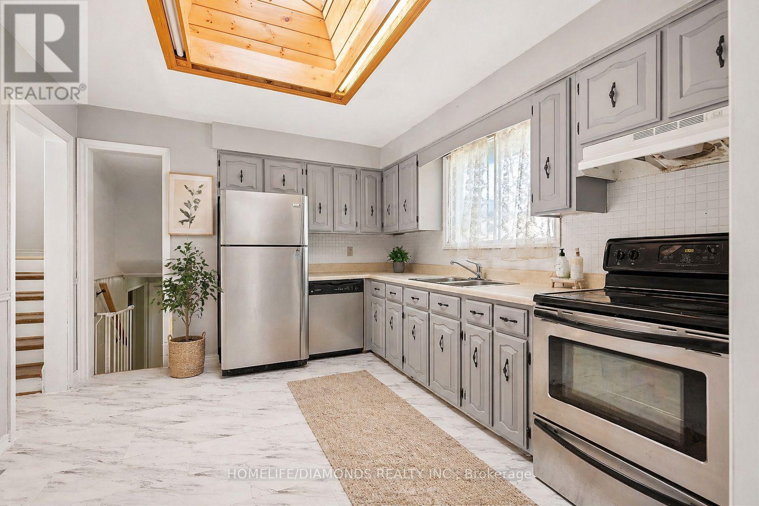 74 Macoomb Drive, Welland, Ontario  L3C 5T9 - Photo 7 - X13639870