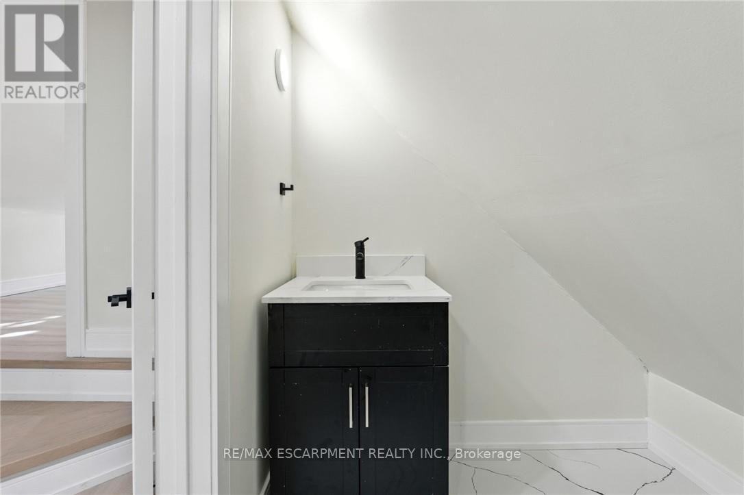 9 Alice Street, Hamilton, Ontario  L8H 4R5 - Photo 36 - X13639964