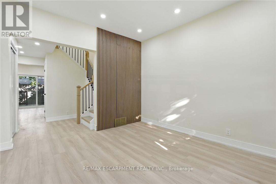 9 Alice Street, Hamilton, Ontario  L8H 4R5 - Photo 6 - X13639964