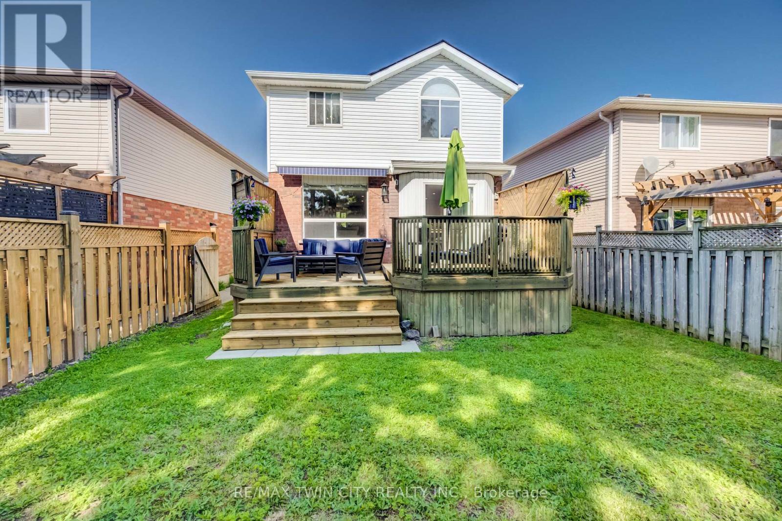 511 Chesapeake Crescent, Waterloo, Ontario N2K 4G1 - Photo 39 - X13640038
