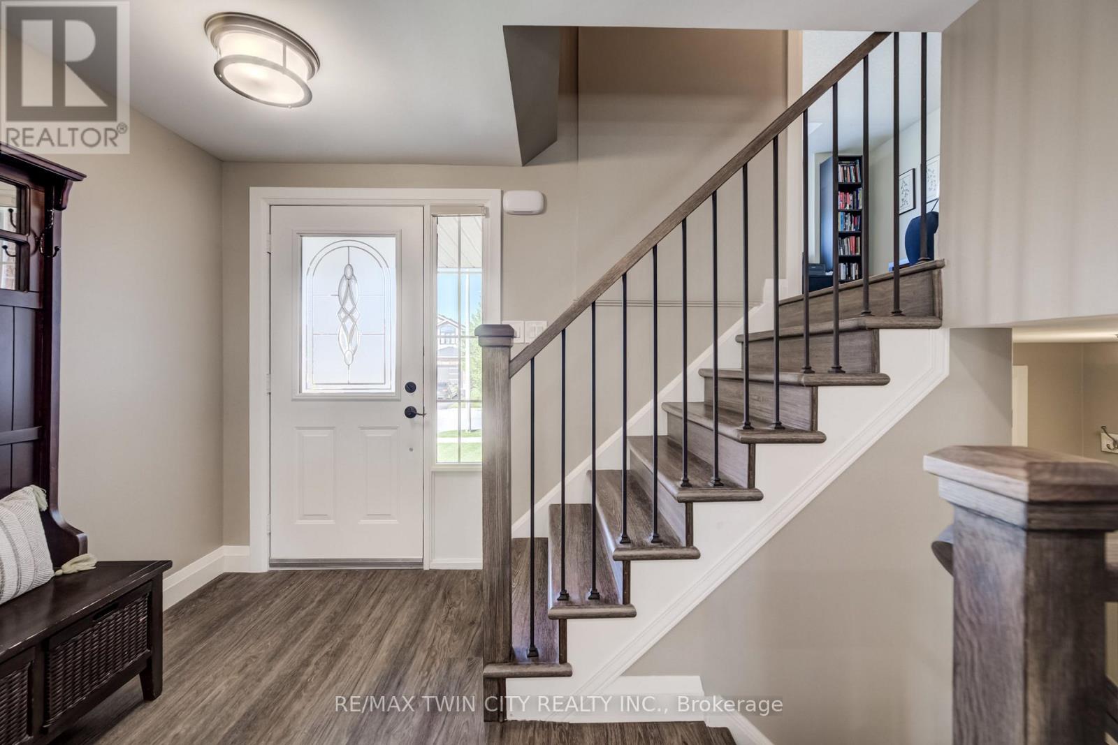 511 Chesapeake Crescent, Waterloo, Ontario N2K 4G1 - Photo 6 - X13640038