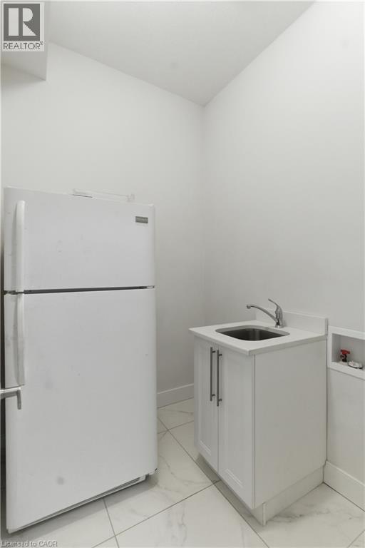 2000 Maddex Way, London, Ontario  N5X 0M9 - Photo 23 - 40853310