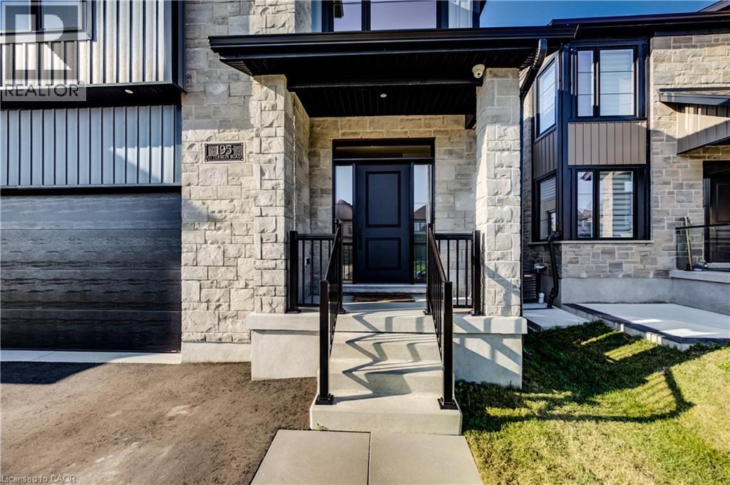 195 Otterbein Road, Kitchener, Ontario  N2B 0A8 - Photo 4 - 40853148