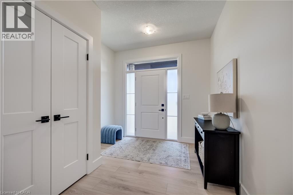 195 Otterbein Road, Kitchener, Ontario  N2B 0A8 - Photo 5 - 40853148