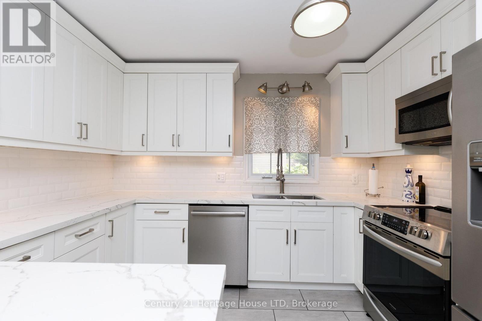 6021 Montrose Road, Niagara Falls, Ontario  L2H 1L4 - Photo 10 - X13623498