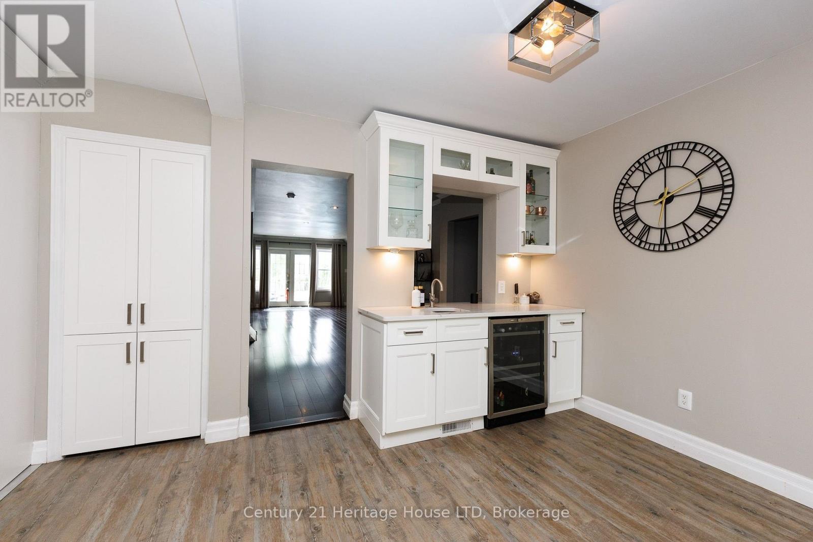 6021 Montrose Road, Niagara Falls, Ontario  L2H 1L4 - Photo 6 - X13623498