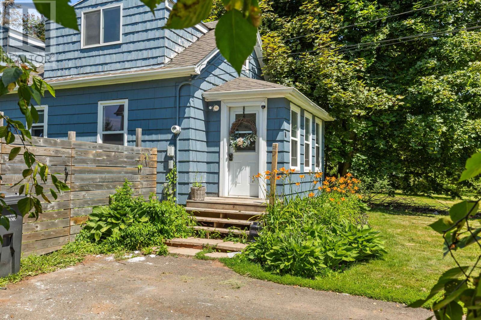 111 Beach Grove, Charlottetown, Prince Edward Island  C1E 1J2 - Photo 2 - 202619633