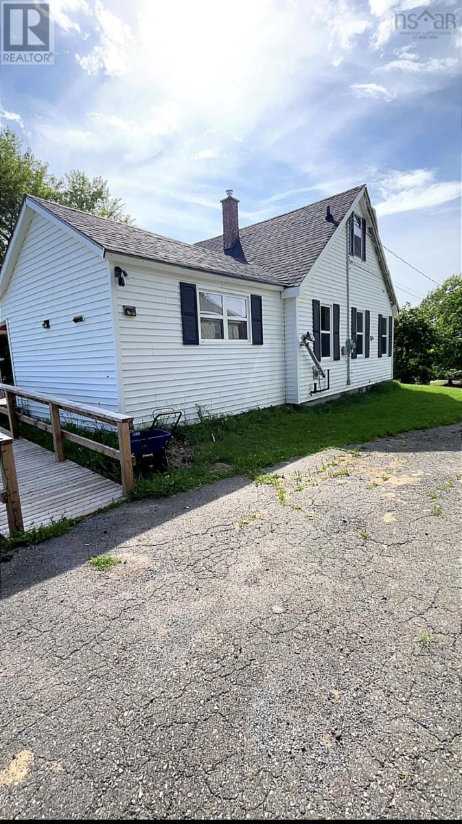 55 High Street, Plymouth, Nova Scotia  B0K 1S0 - Photo 5 - 202618855