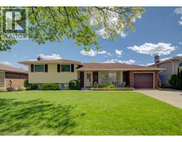 11 PIPPIN Drive, Brantford, Ontario