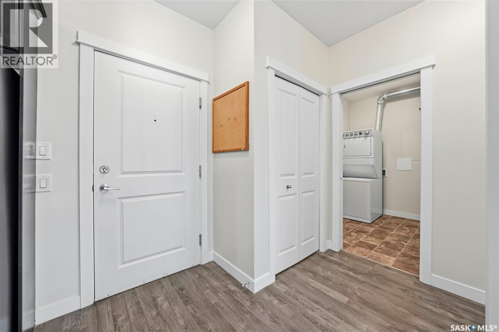 104 714 Hart Road, Saskatoon, Saskatchewan  S7M 1L2 - Photo 4 - SK043449