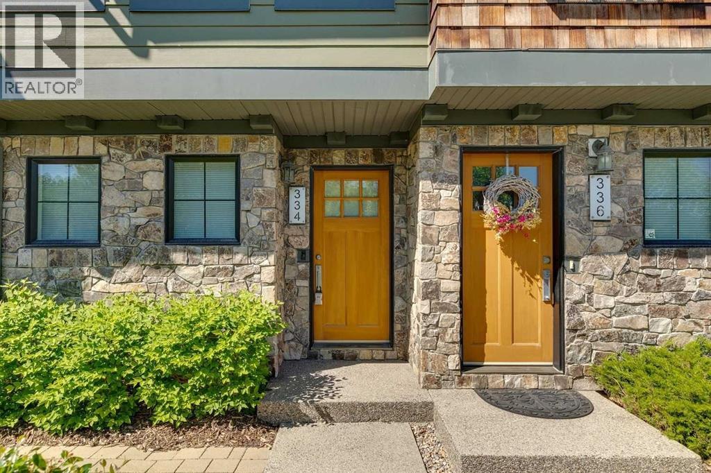 334 Ascot Circle Sw, Calgary, Alberta  T3H 0X2 - Photo 4 - A2325559